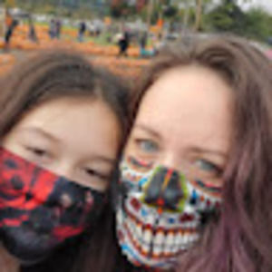 Meet your Posher, Courtney